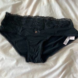 Victoria’s Secret black lace hiphugger /hipster underwear panties size small nwt